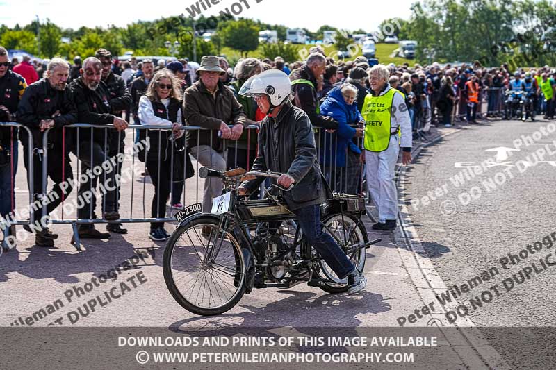 Vintage motorcycle club;eventdigitalimages;no limits trackdays;peter wileman photography;vintage motocycles;vmcc banbury run photographs